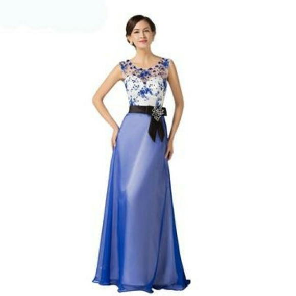 Prom Dresses - Picture 5 of 5